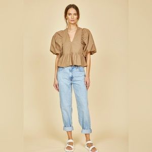 Hunter Bell Landry Top. Brown. Size small. BNWT